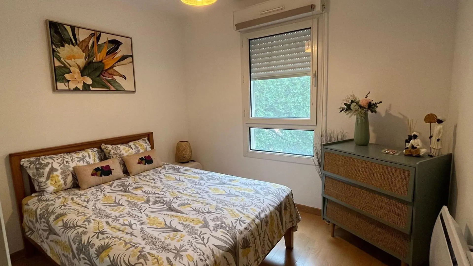 Agreable Chambre Et Salle De Bain Privee Dans Notre Appartement Partage location